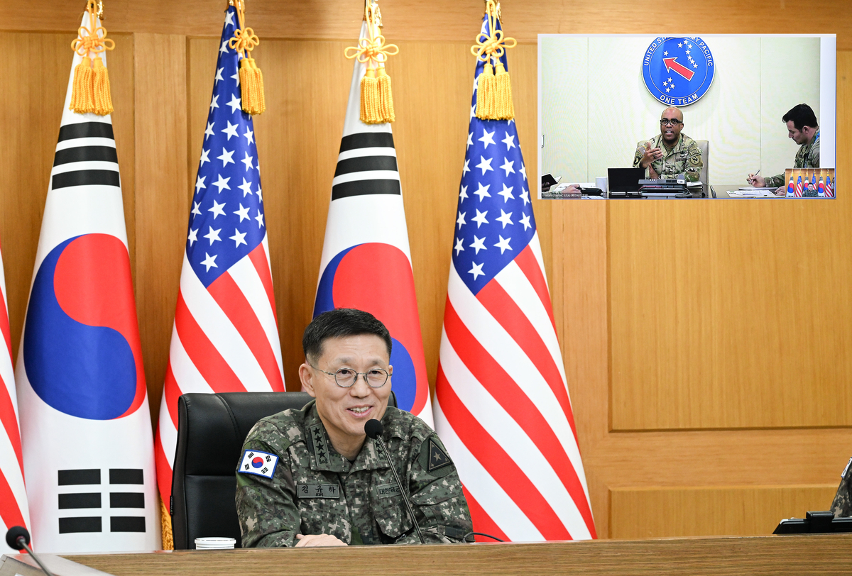 육군총장, 美 태평양육군사령관과 화상회의…“군사혁신 교류·협력 확대”