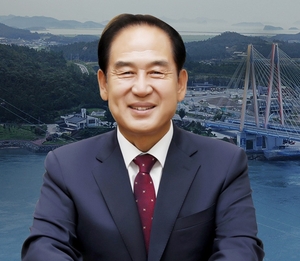 ‘베트남 처녀 수입’ 진도군수 발언…“베트남에 사과” 나선 전남도