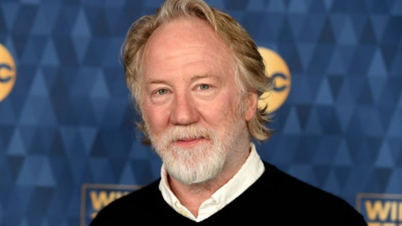  ‘웨스트윙’ 출연 티모시 버스필드, 아동성추행 혐의 기소