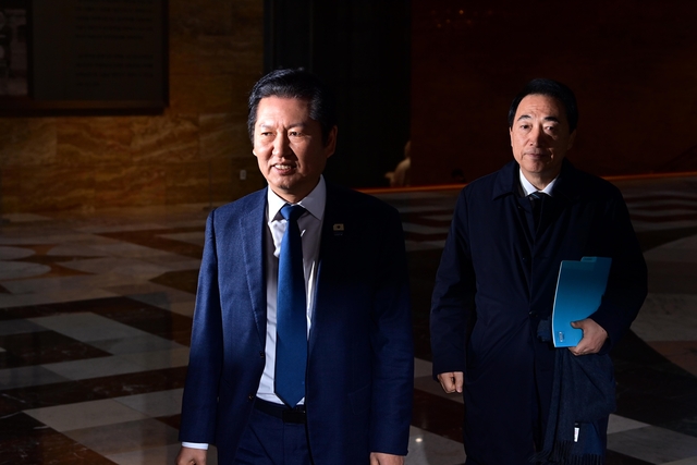 의총 가는 정청래 대표