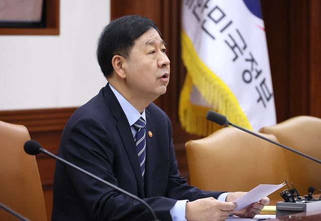 구윤철 부총리 겸 재정경제부 장관이 10일 서울 종로구 정부서울청사에서 열린 대외경제장관회의에서 발언하고 있다. 연합뉴스