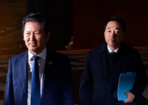 민주당 결국 “합당 어렵다”…조국당 “사과 받아야겠다”