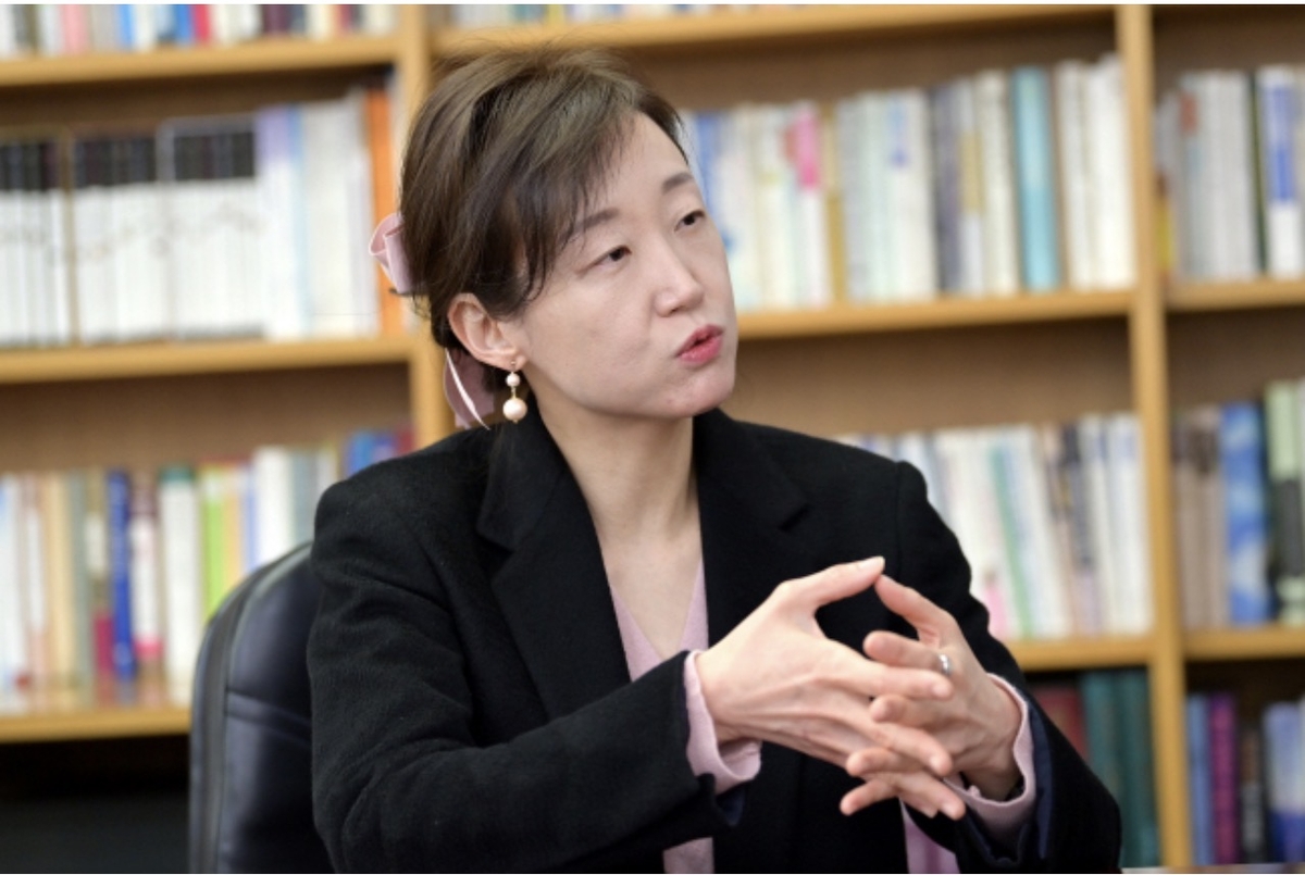 “마흔 넘어서 등단해 책 출간까지…  가장 나다운 ‘지키는 사람’ 이야기”