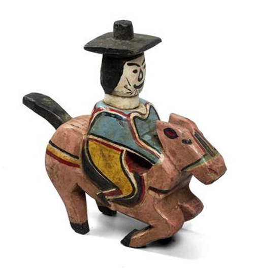 상여를 장식하는 나무인형 ‘꼭두’국립민속박물관