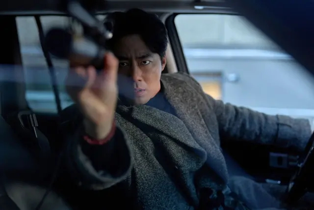 ‘휴민트’ 속 조과장으로 ‘무빙’ 김두식과는 또 다른 결의 블랙요원을 연기했다. NEW 제공