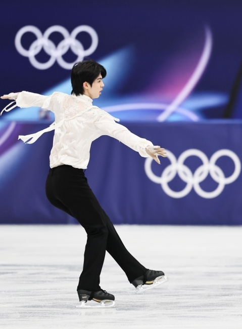 차준환이 14일(한국시간) 이탈리아 밀라노 아이스스케이팅 아레나에서 열린 2026 밀라노·코르티나동계올림픽 피겨스케이팅 남자 싱글 프리스케이팅에서 연기를 펼치고 있다. 뉴시스