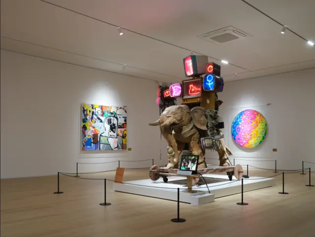 두산건설 견본주택에 마련된 ‘제니스 갤러리’