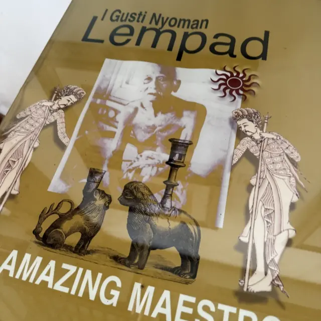 우붓의 전설적인 건축가이자 화가 뇨만 렘파드. 그의 예술 세계에 대한 책이 우붓의 미술관과 리조트 등에 비치된 것을 자주 목격할 수 있다. 박동미 기자