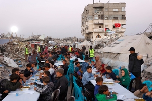 가자 휴전 이후 첫 라마단