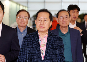 홍준표 “10%대 정당이 무슨 재주로 지방선거를 치르나”