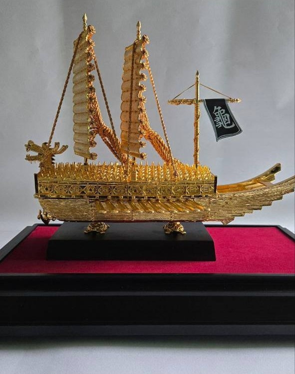 이재명 대통령은 3일 페르디난드 로무알데스 마르코스 주니어 필리핀 대통령에게 금 거북선을 비롯한 다양한 물품을 선물한다. 청와대 제공