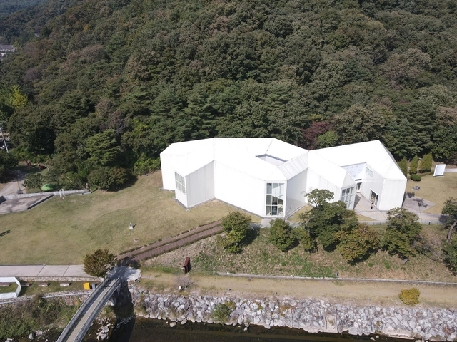 경기 양주시립장욱진미술관 전경. 경기관광공사 제공