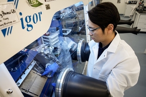 LG엔솔, 전고체 배터리 기반 ‘황 양극’ 기술 구현