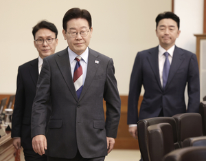 李, 참모들 대안 제시에도 ‘유가 개입’ 지시… 시장교란 철퇴 의지