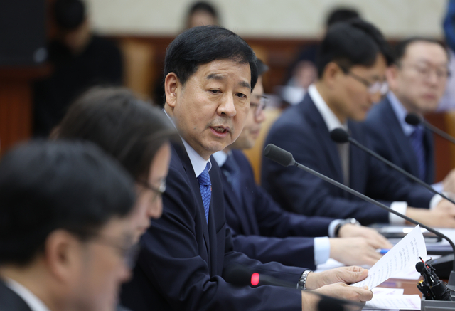 구윤철 경제부총리가 5일 정부서울청사에서 열린 민생물가 특별관리 관계장관 TF 회의에서 발언하고 있다. 연합뉴스