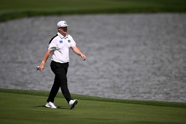 임성재가 6일 오전(한국시간) 미국 플로리다주 올랜도의 베이힐 골프 앤드 로지에서 열린 PGA투어 특급대회 아널드 파머 인비테이셔널 1라운드 6번 홀에서 코스를 걷고 있다.  AFP연합뉴스 