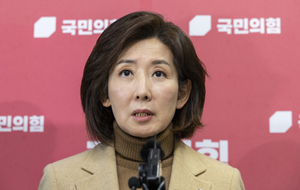 국힘 서울시장 후보군 나경원 “오세훈, 당 탓 말고 자기 반성부터” 직격