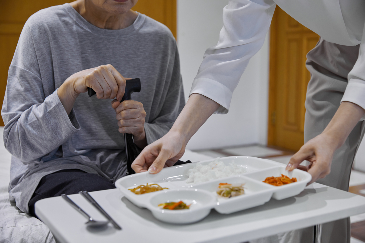 "자녀가 부모 부양의무" 20%만 동의...20년 새 급감 - 뉴스 썸네일 이미지