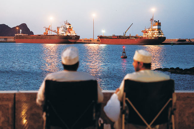 호르무즈 발묶인 선박