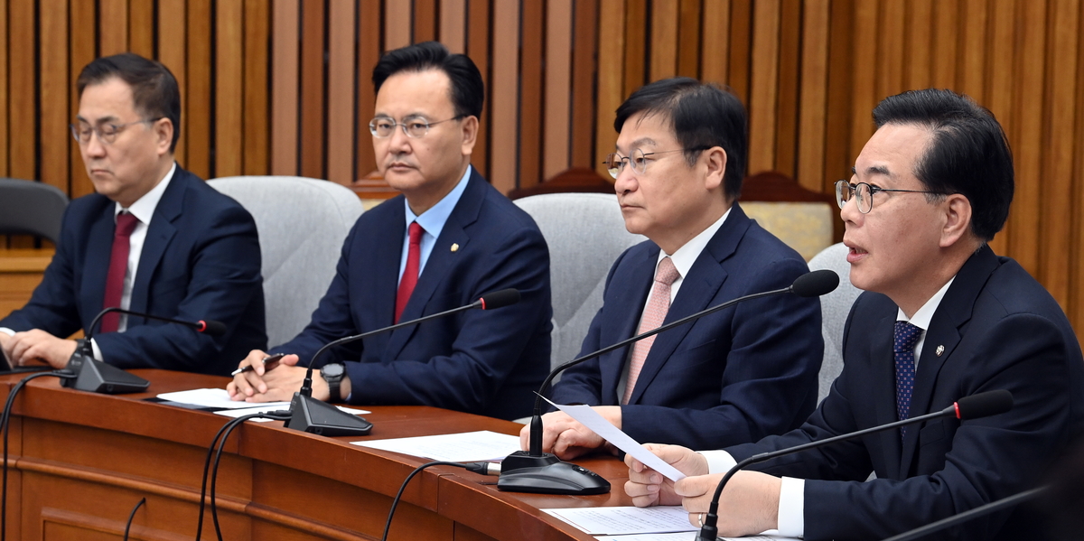 사전조율 된 ‘윤 절연’… 장동혁, 보수통합 시동