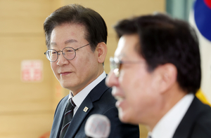 [단독]민주, 격전지 ‘부산 공략’ 위해 묵혀놨던 ‘글로벌 허브법’ 추진