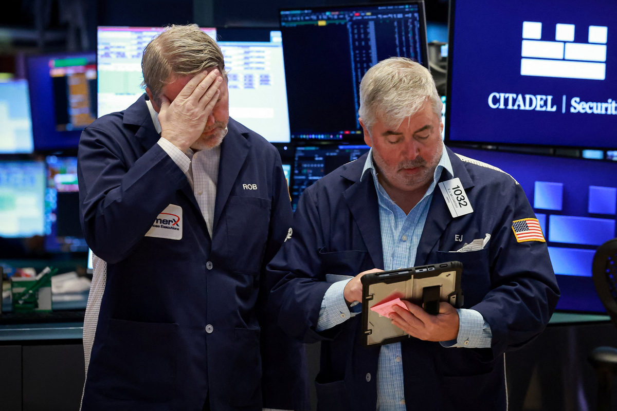 “오늘 최대 공습” 긴장감 속 뉴욕증시 보합 출발…유가 하락세에도 전쟁 변수 주시