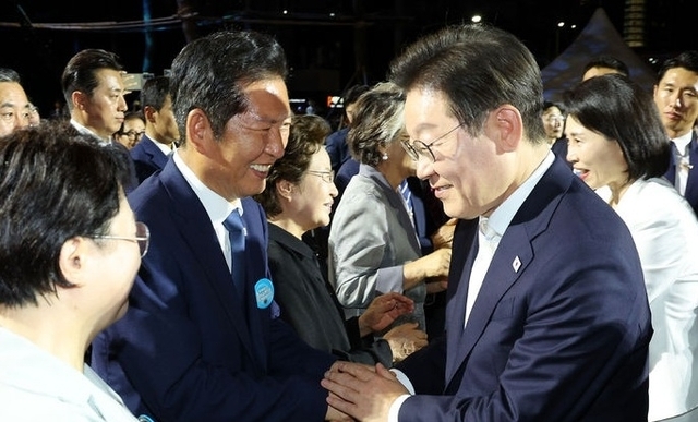 이재명 대통령과 정청래 더불어민주당 대표. 뉴시스