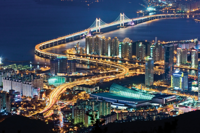 광안대교 야간 전경. 부산시청 제공