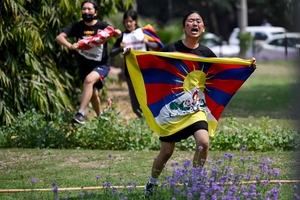 “티베트 자치·인권 보장하라”