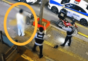 ‘테이저건 맞고도 꿈쩍안해’…190cm 남성, 묻지마 폭행[영상]