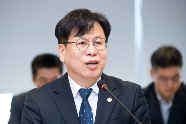 박인규 과학기술정보통신부 과학기술혁신본부장이 12일 서울 종로구 국가과학기술자문회의에서 간담회를 열었다. 과학기술정보통신부 제공
