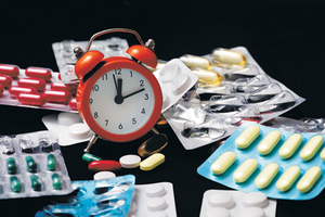 약과 식품 사이 ‘안전하다’ 착각… 불안소비 부추긴 ‘영양제 루틴’[북리뷰]