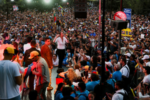 칠레 간 마차도, 베네수엘라 교민들과 만남