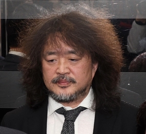 “언론사 조치는 신중히” ‘공천취소 거래설’ 김어준 유튜브에 與 입장