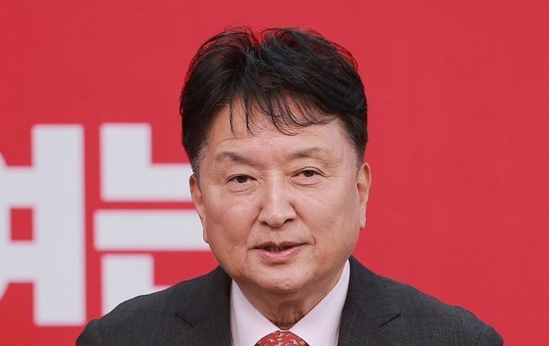 [속보]김영환 충북지사 ‘3천만원 수수 혐의’ 구속영장…일부 뇌물죄