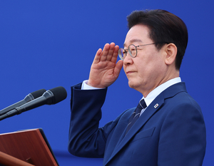 李 “돈 잘쓰는 게 유능한 정부…안쓰는 건 무능”