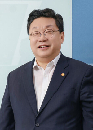 “반등한 출산율, 지원정책 강화 없으면 바로 꺾인다”