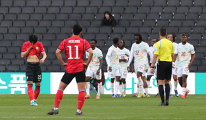 골대 3번 때린 홍명보호, 코트디부아르에 0-4 대패