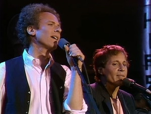 4월부터 9월까지… 사랑은 짧고도 길다[주철환의 음악동네]