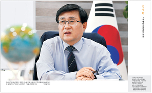 “소신 바꿨냐고요?… 탈탄소 녹색대전환 중요, ‘원전 믹스’가 현실적 대안”