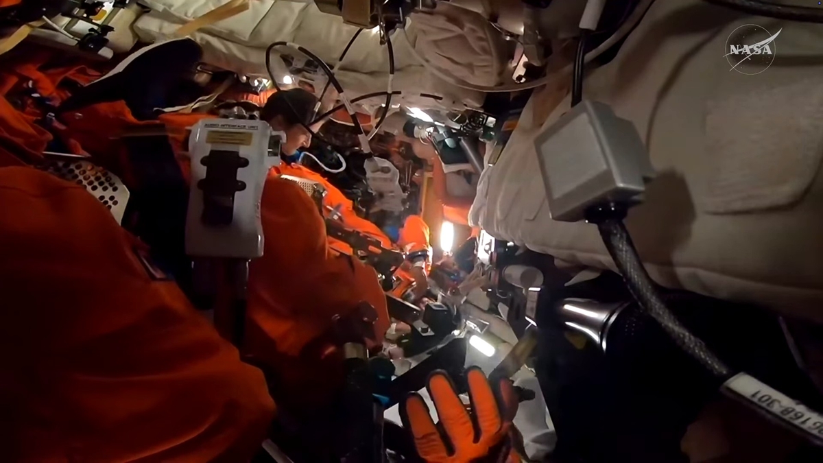 달 중력권 진입 앞둔 ‘아르테미스 2호’…우주복 성능시험 수행