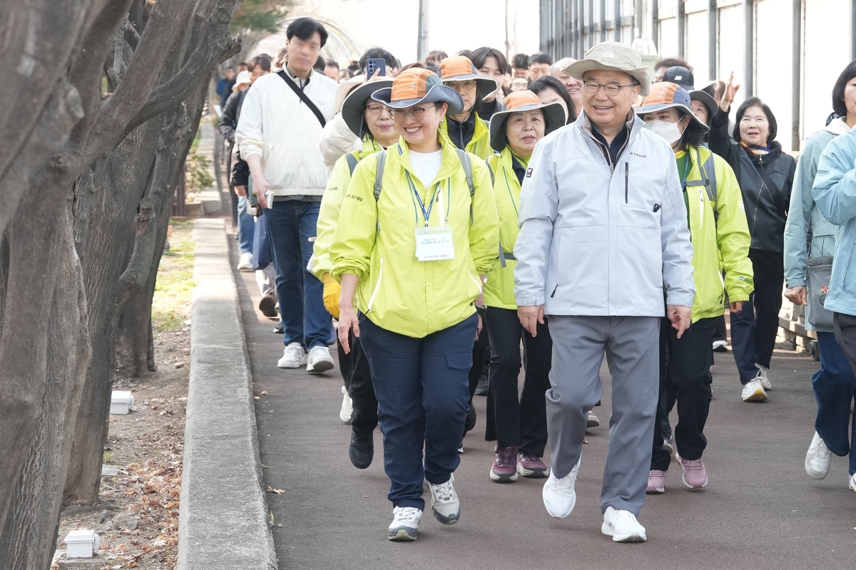 중랑구, ‘중랑동행길’ 보행환경 정비…AI 접목해 걷기 좋은 길 조성