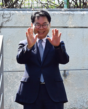 “지나칠 정도로 실용주의… ‘순간 최적’성과내야 한다고 생각”[파워인터뷰]