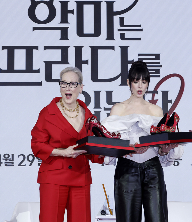 “와우, 꽃신 하이힐!”