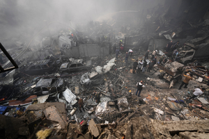 이스라엘에 폭격당한 레바논 1000여명 사상… 호르무즈 다시 막혔다