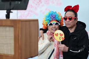 화사하게 ‘한 컷’