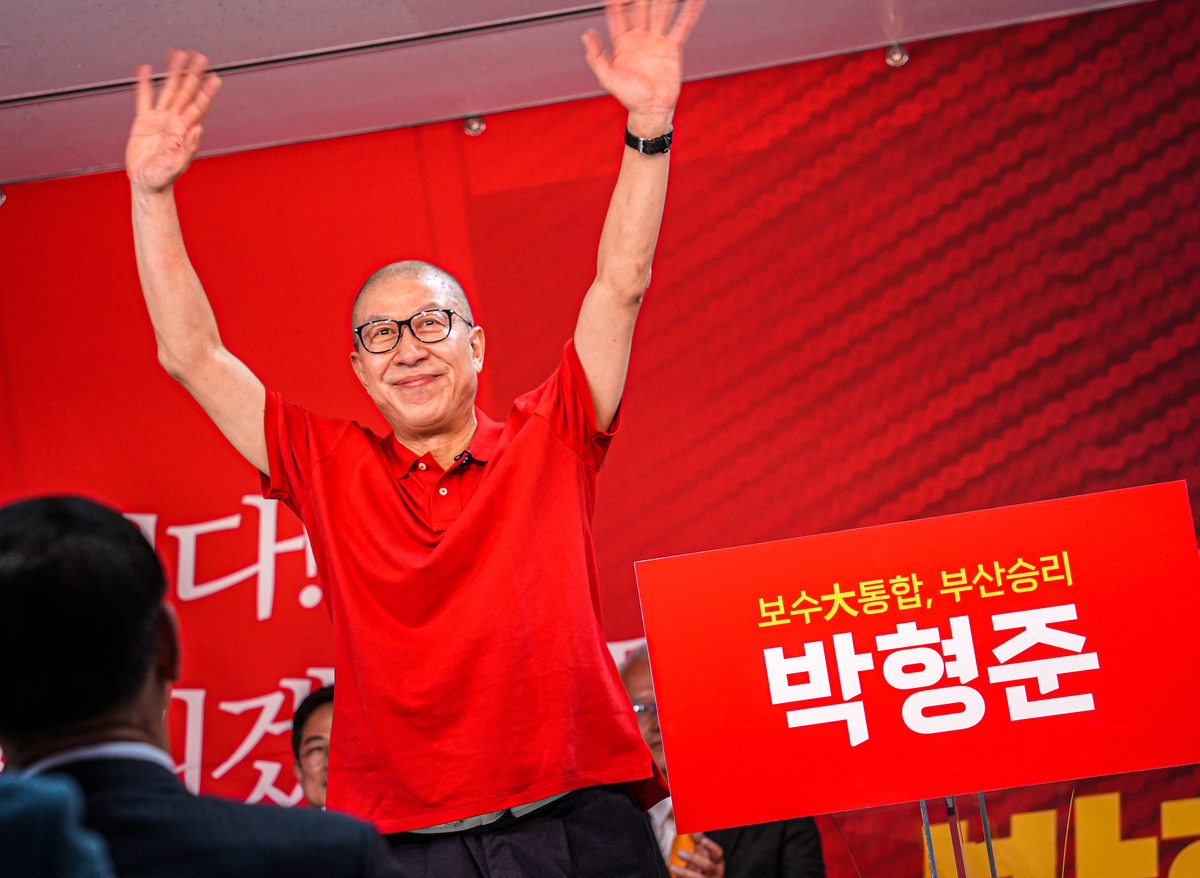 주진우 꺾은 박형준 부산시장…전재수는 이길 수 있을까?