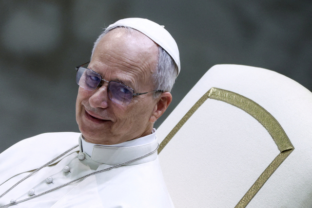 “하느님은 그 어떤 전쟁도 축복 안해” 트럼프 간접 비판한 미국인 교황