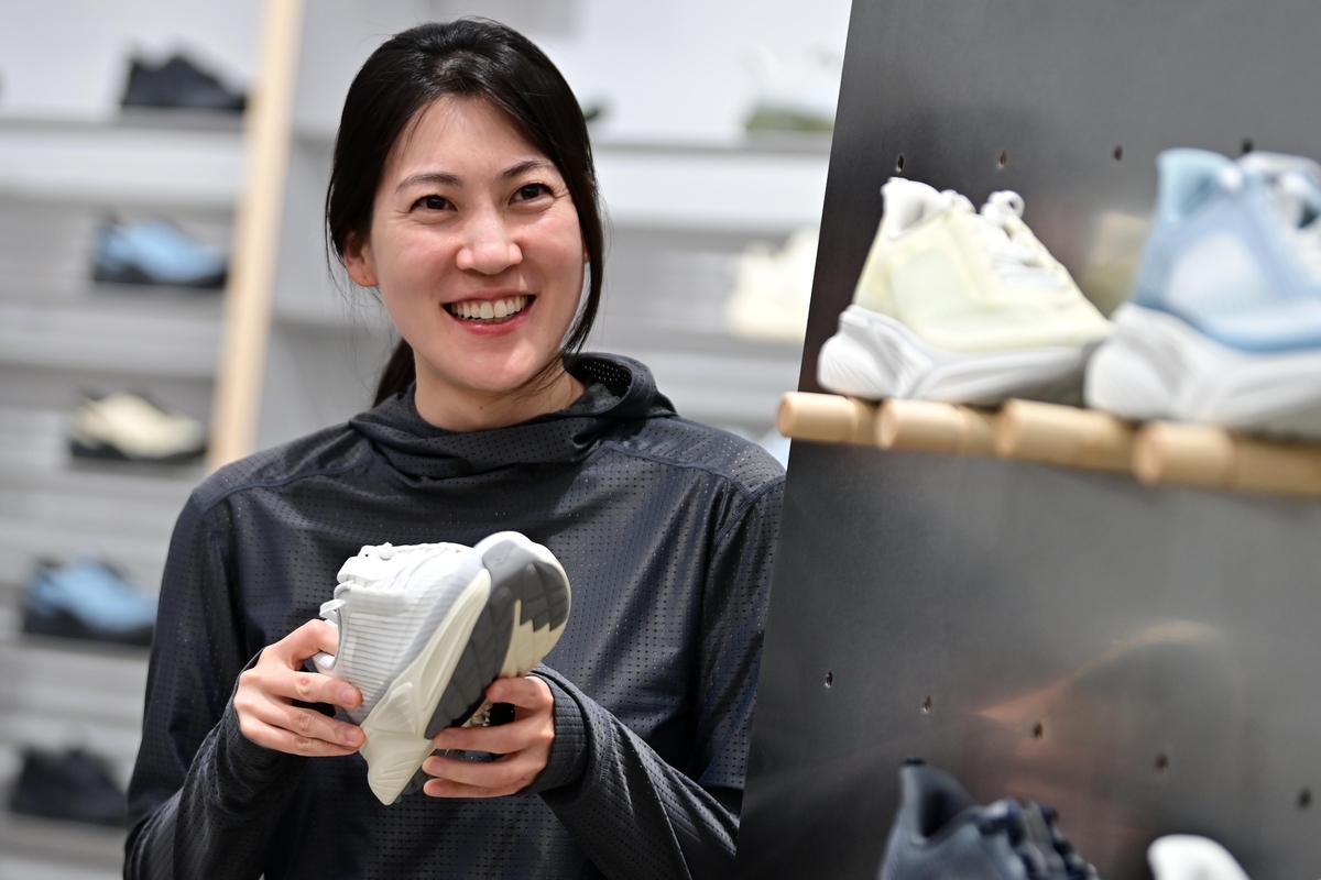 회장님 딸 프로스펙스 ‘마라토너 상무’의 리브랜딩 분투