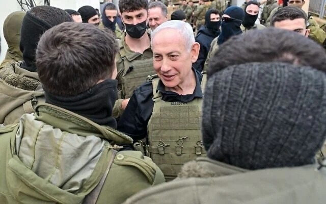 [속보]“전쟁 계속된다” 방탄조끼 입고 등장한 네타냐후…중동 긴장 재고조 우려 확산